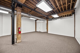 222 W Ontario St, Chicago, IL à louer Photo intérieure– Image 1 sur 3