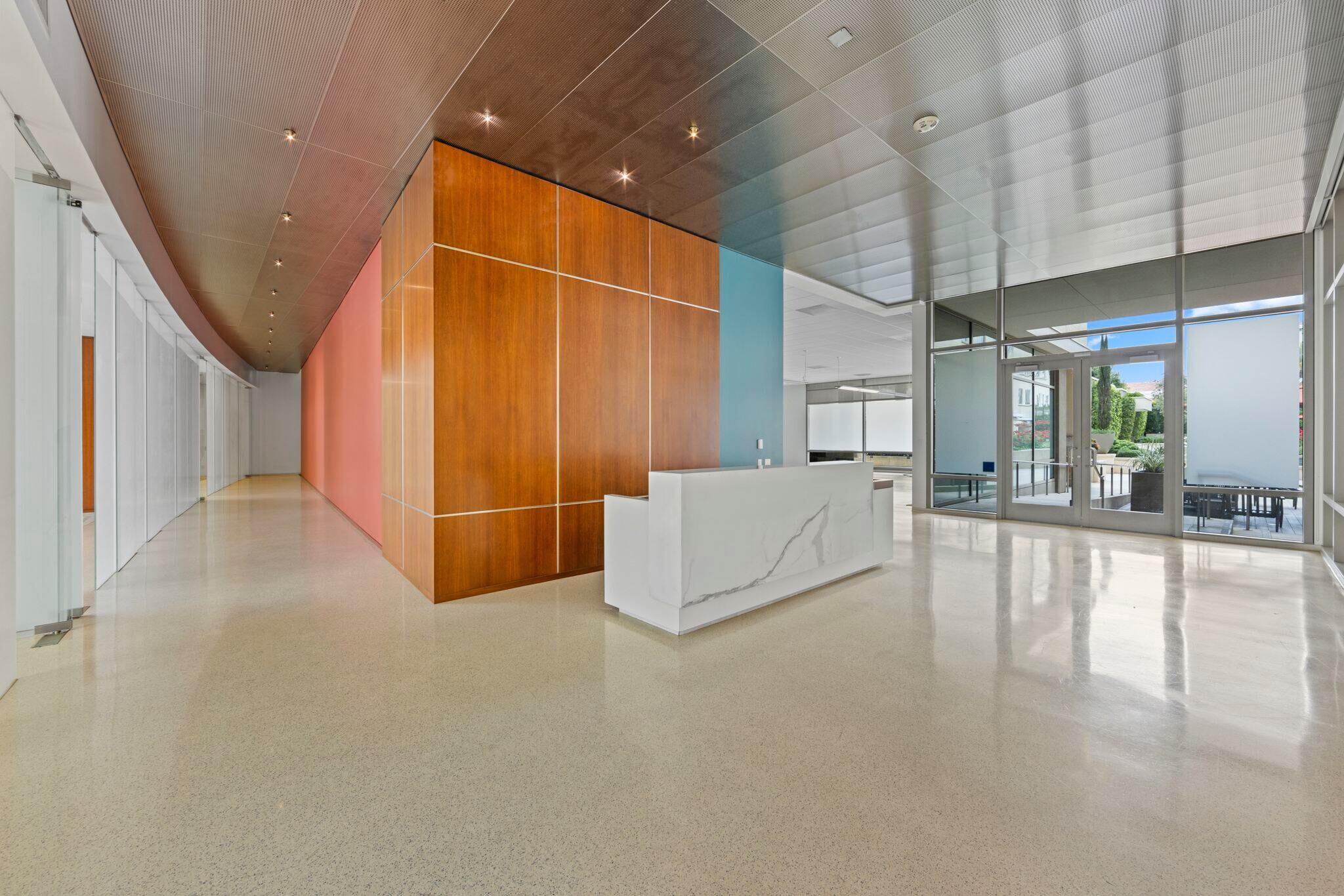 385 E Colorado Blvd, Pasadena, CA à louer Photo intérieure– Image 1 sur 12