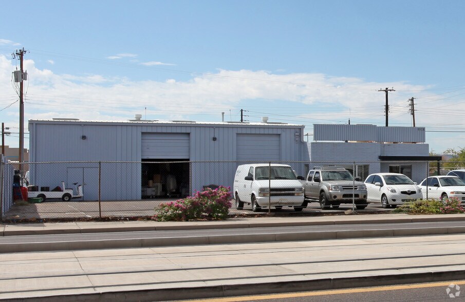 3301 E Washington St, Phoenix, AZ à vendre - Photo de l’immeuble – Image 2 sur 3