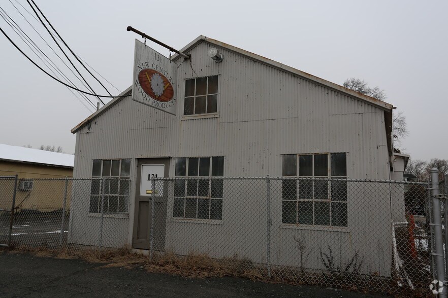 131 Lincoln Blvd, Middlesex, NJ à louer - Photo principale – Image 1 sur 31