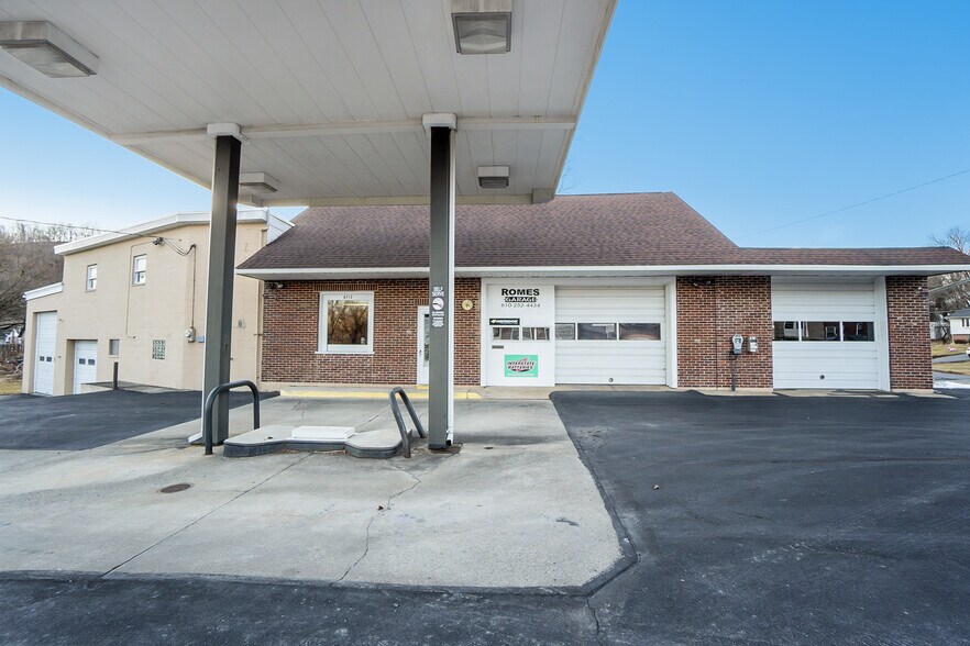 6712 Main St, Martins Creek, PA à vendre - Photo de l’immeuble – Image 3 sur 42