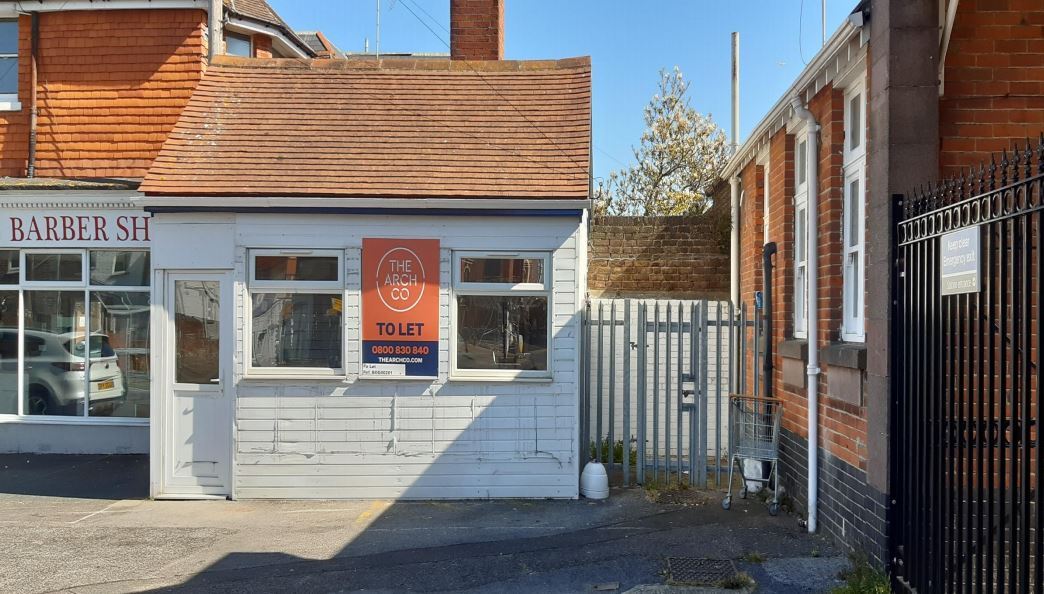 Longford Rd, Bognor Regis à louer Photo principale– Image 1 sur 5