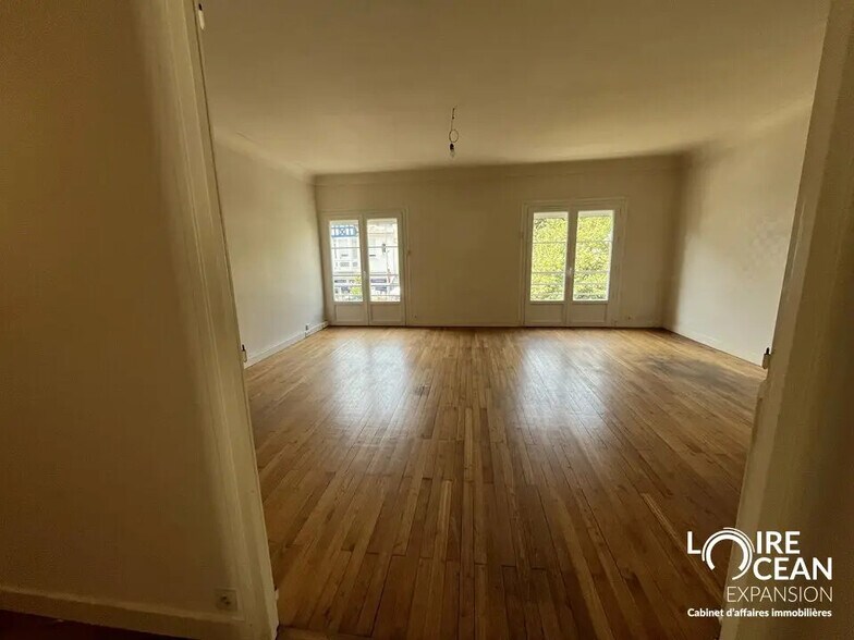 Bureau dans La Baule-Escoublac à louer - Photo de l’immeuble – Image 1 sur 7