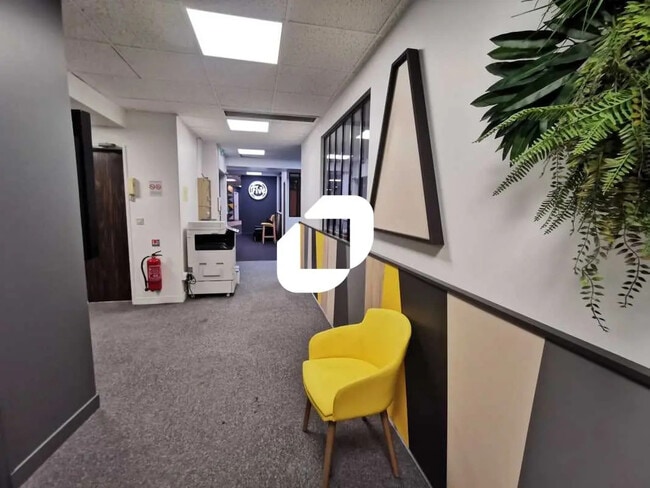 Plus de détails pour 75-77 Avenue Aristide Briand, Arcueil - Bureau, Local d'activités à louer