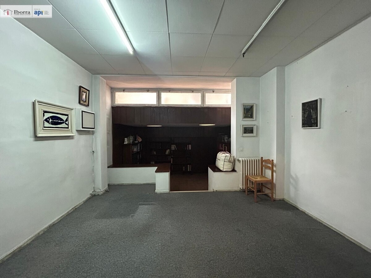 Tordera, BAR 08490 - Lot - - - Photo intérieure - Image 1 of 6