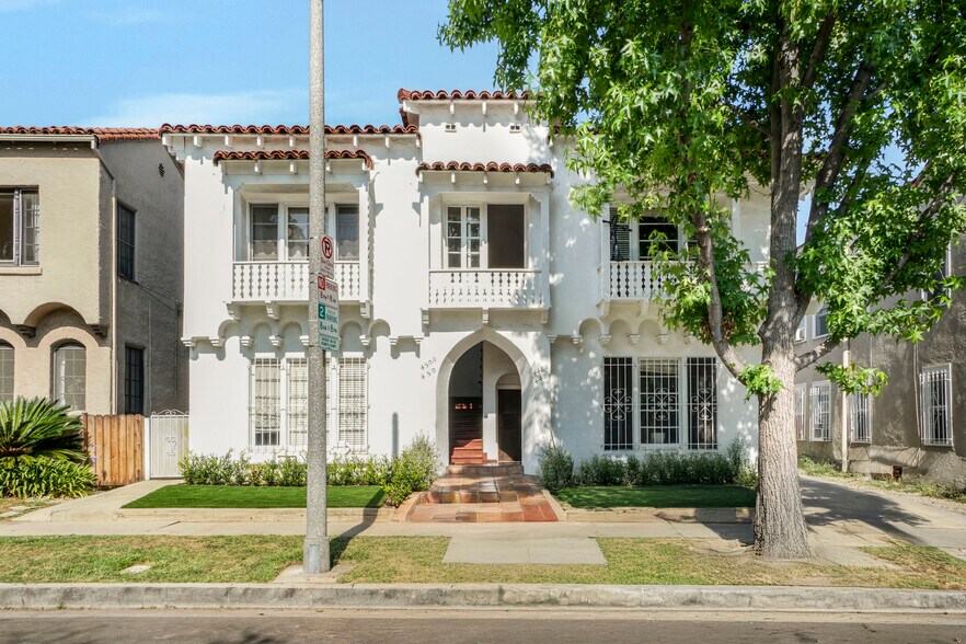448 N Orange Grove Ave, Los Angeles, CA à vendre - Photo de l’immeuble – Image 2 sur 22
