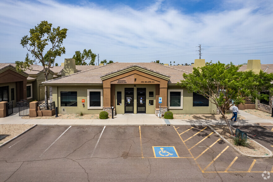11851 N 51st Ave, Glendale, AZ à vendre - Photo de l’immeuble – Image 3 sur 10