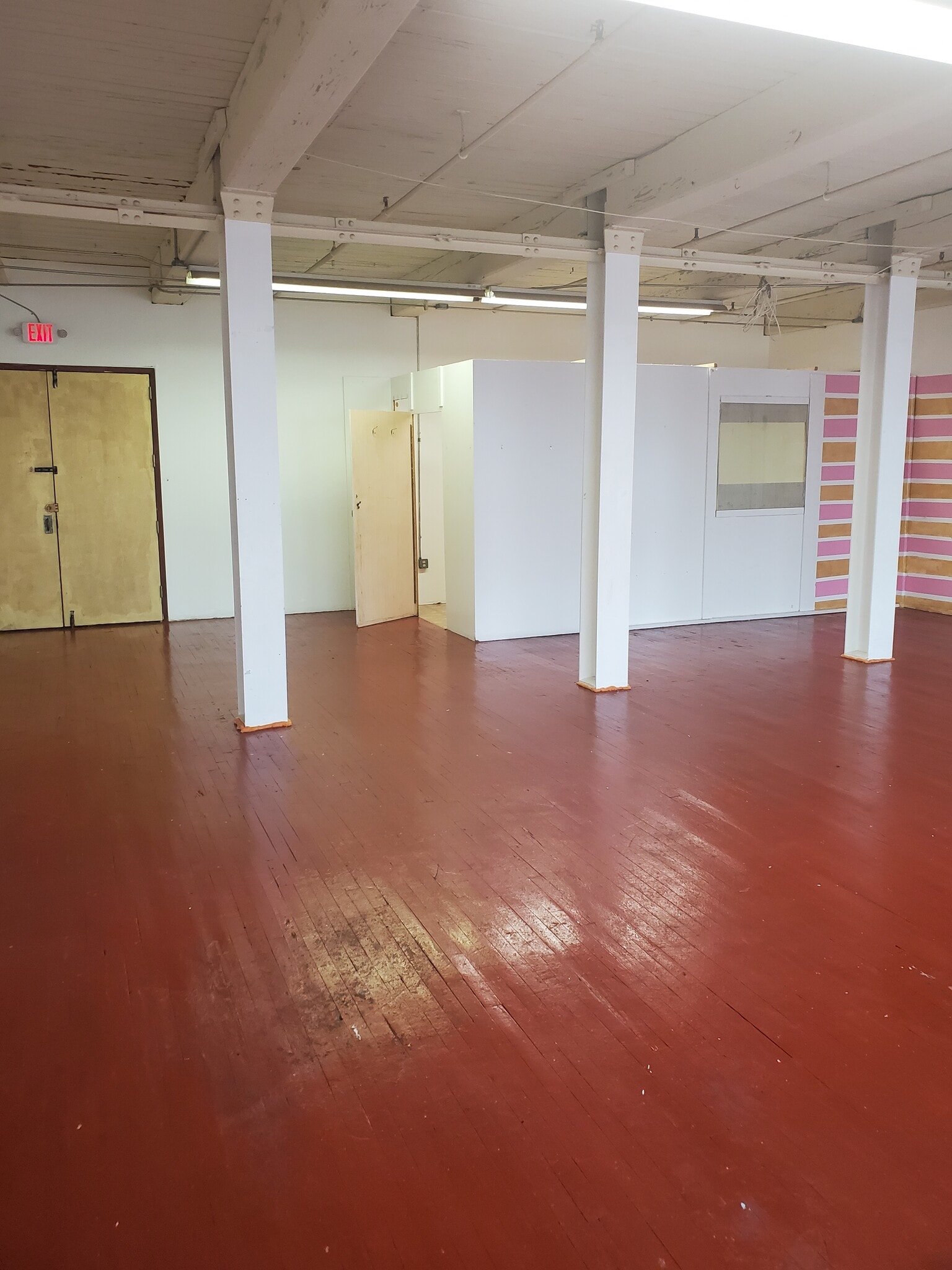 208 S Pulaski St, Baltimore, MD à louer Photo intérieure– Image 1 sur 13