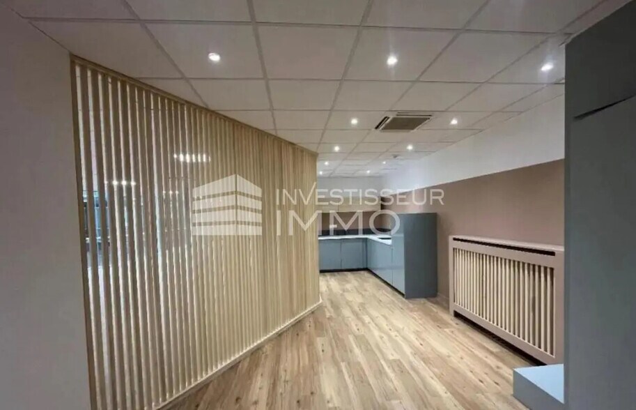 Bureau dans Torcy à louer - Photo intérieure – Image 3 sur 4