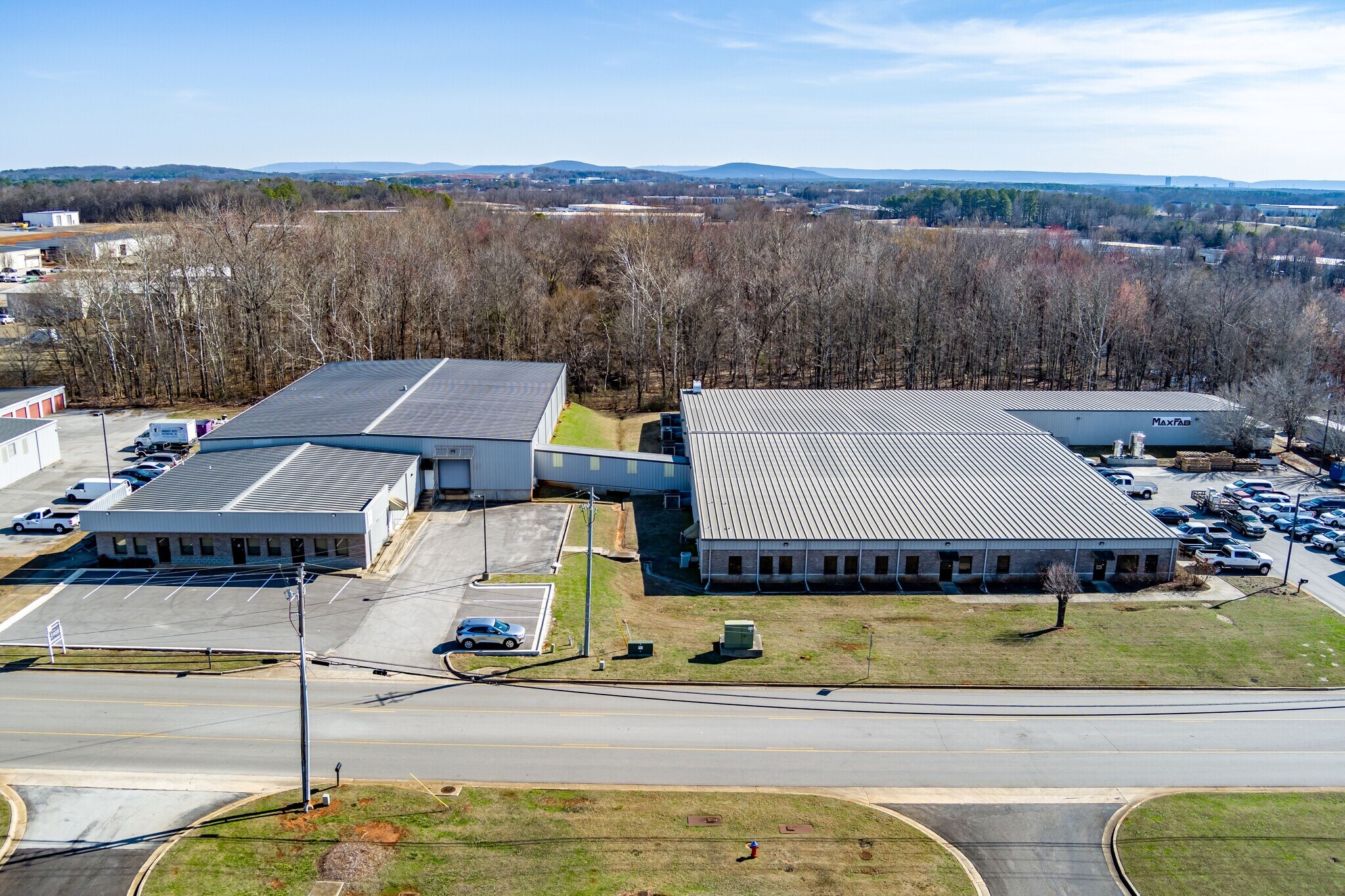 144 Jetplex Ln, Madison, AL à vendre Photo de l’immeuble– Image 1 sur 19