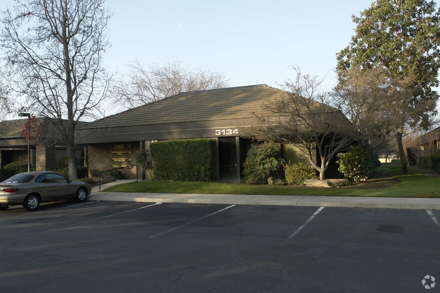 3134 Willow Ave, Clovis, CA à vendre - Photo principale – Image 2 sur 6