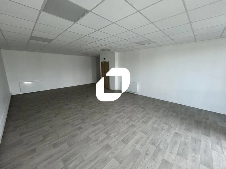 Local d’activités dans Bailly-Romainvilliers à louer - Photo intérieure – Image 3 sur 6