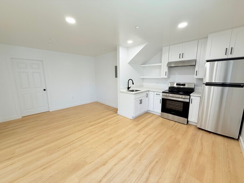 132-138 W Ramona St, Ventura, CA à vendre - Photo de l’immeuble – Image 2 sur 19