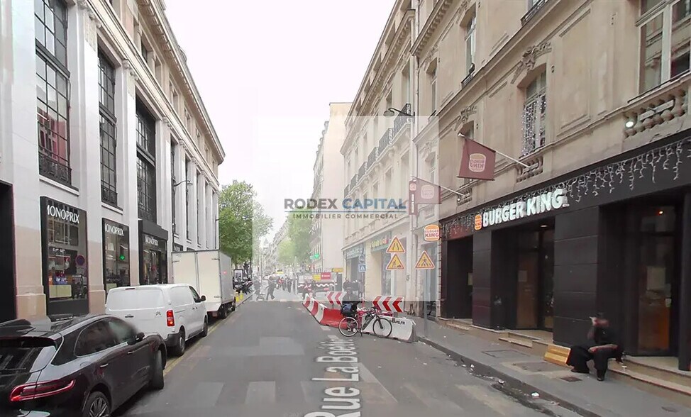 Local commercial dans Paris à louer - Photo de l’immeuble – Image 2 sur 3