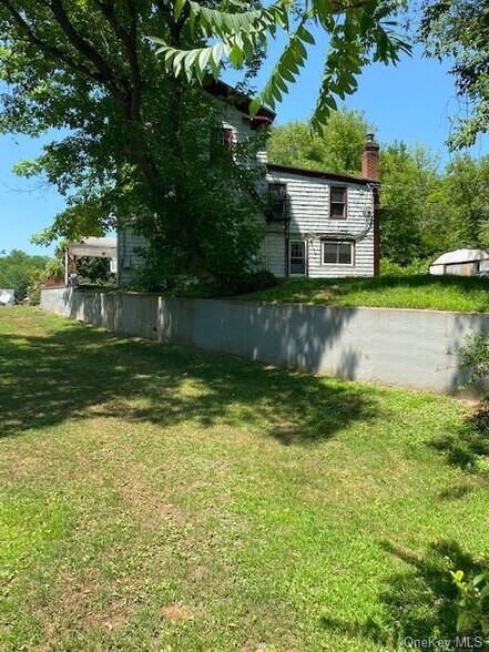 12 River Rd, Barryville, NY à vendre - Photo principale – Image 1 sur 37