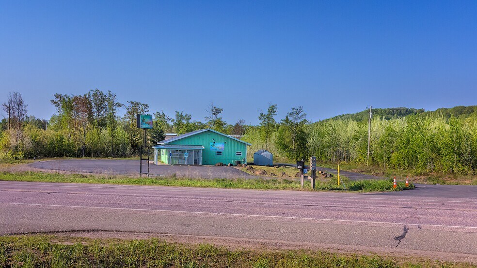 918 County Road 480, Marquette, MI à vendre - Photo principale – Image 1 sur 30