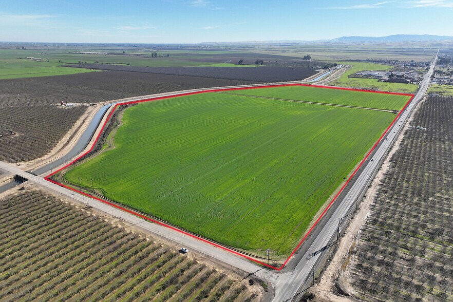 Santa Nella Blvd, Santa Nella, CA à vendre - Photo de l’immeuble – Image 3 sur 10