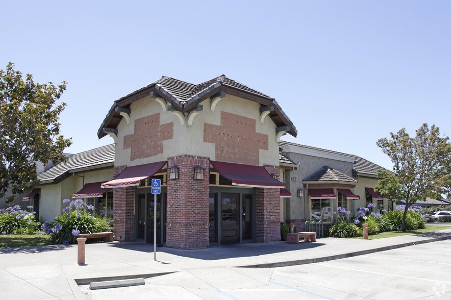 790 W Winton Ave, Hayward, CA à vendre - Photo principale – Image 1 sur 4