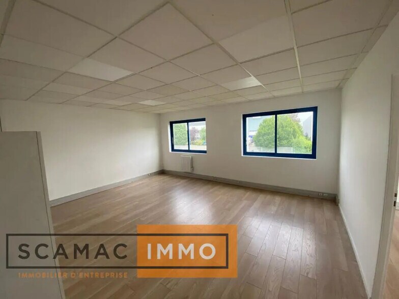 6 Rue De La Closerie, 91090 Lisses, Lisses à louer - Photo de l’immeuble – Image 1 sur 6