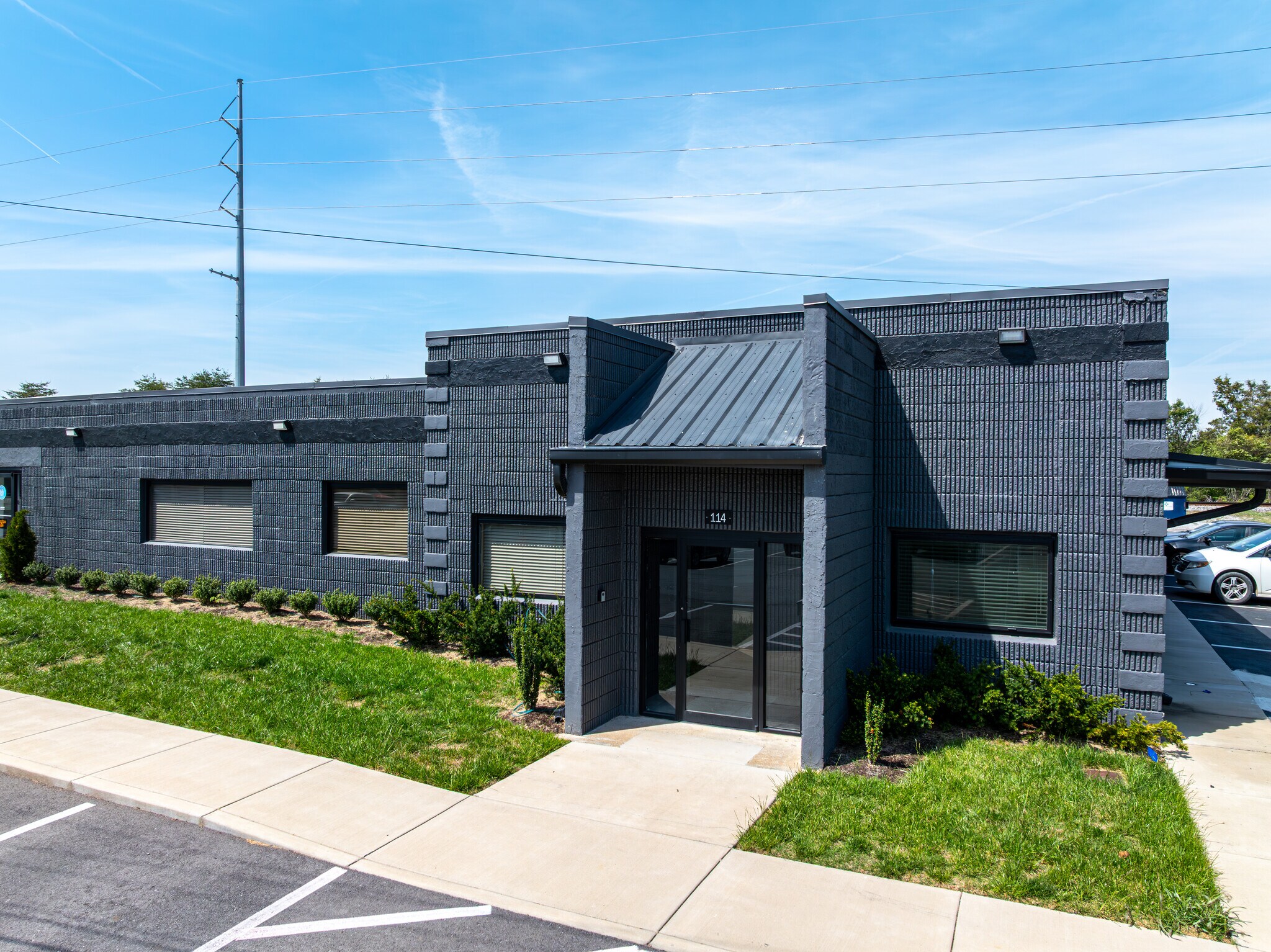 110-114 Taylor Industrial Blvd, Hendersonville, TN à louer Photo de l’immeuble– Image 1 sur 4