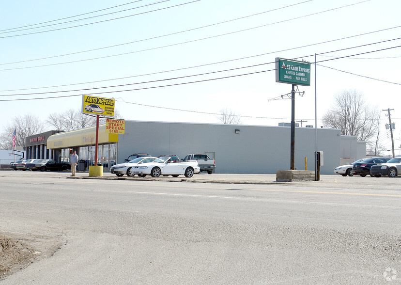 5411 W Washington St, Indianapolis, IN à louer - Photo de l’immeuble – Image 2 sur 4