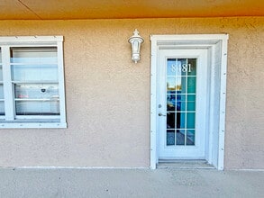 8479-8521 S US Highway 1, Port Saint Lucie, FL à louer Photo intérieure– Image 2 sur 6