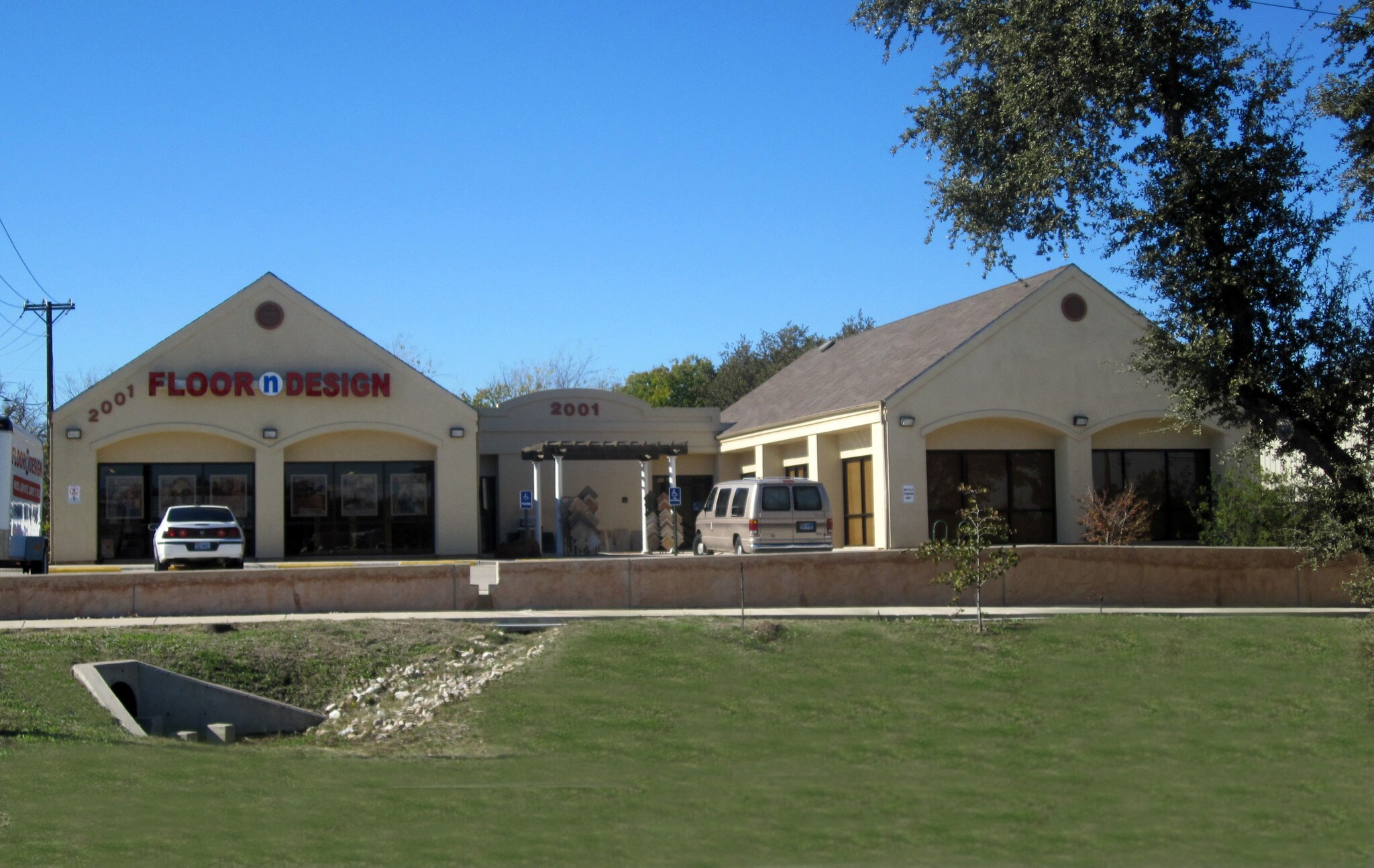 2001 N Bell Blvd, Cedar Park, TX à vendre Photo principale– Image 1 sur 7
