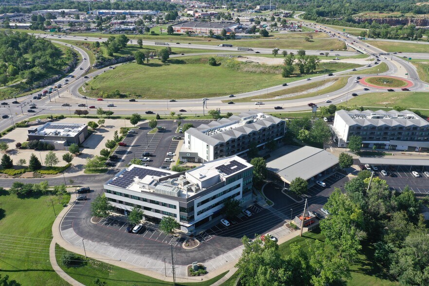 2144 E Republic Rd, Springfield, MO à louer - Photo de l’immeuble – Image 3 sur 15