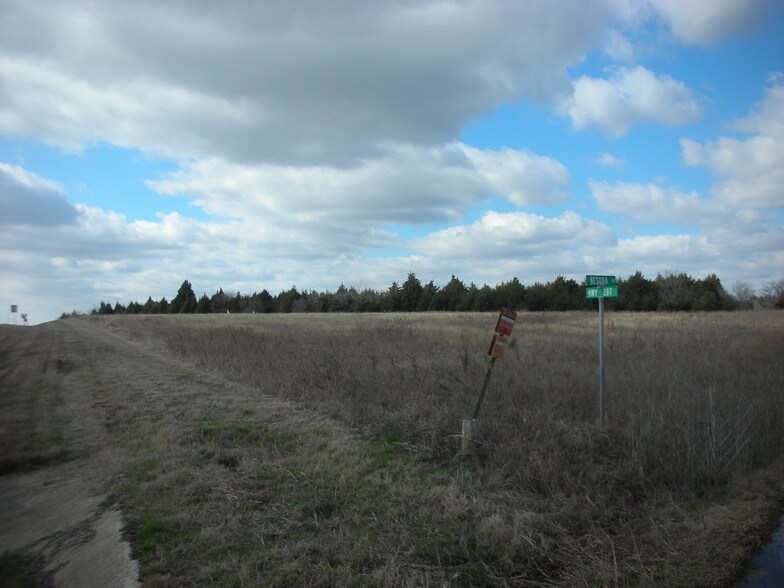 4900 W Ennis Ave, Ennis, TX à vendre - Photo de l’immeuble – Image 2 sur 3