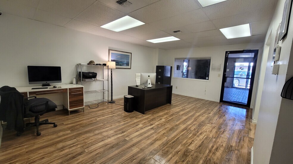 225-243 S Madison Ave, Loveland, CO à louer - Photo de l’immeuble – Image 3 sur 16