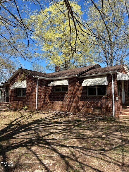 309 37th St SW, Hickory, NC à vendre - Photo de l’immeuble – Image 2 sur 8