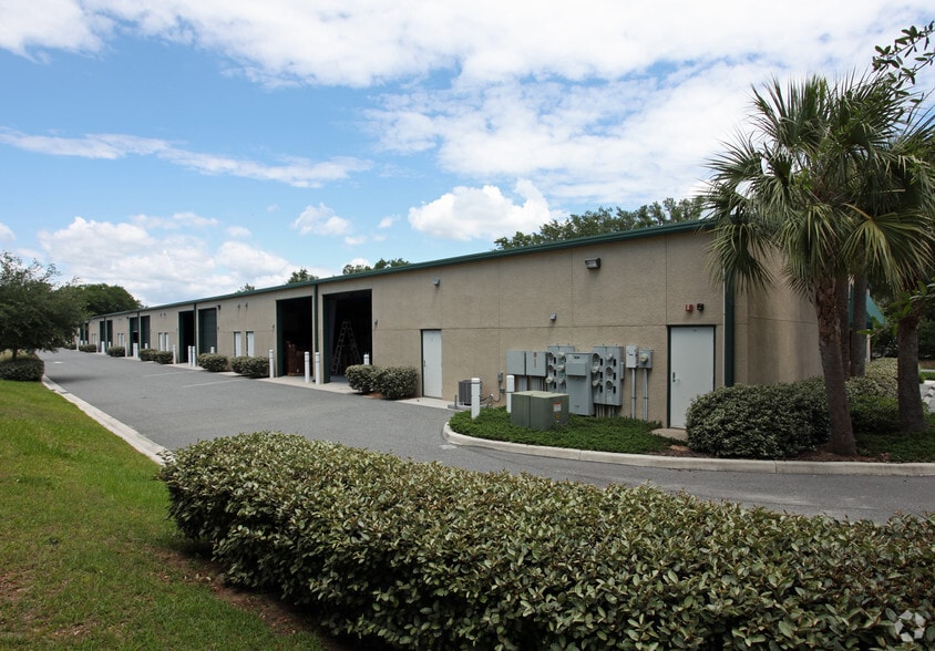 2750 Dillard Rd, Eustis, FL à louer - Photo de l’immeuble – Image 3 sur 7
