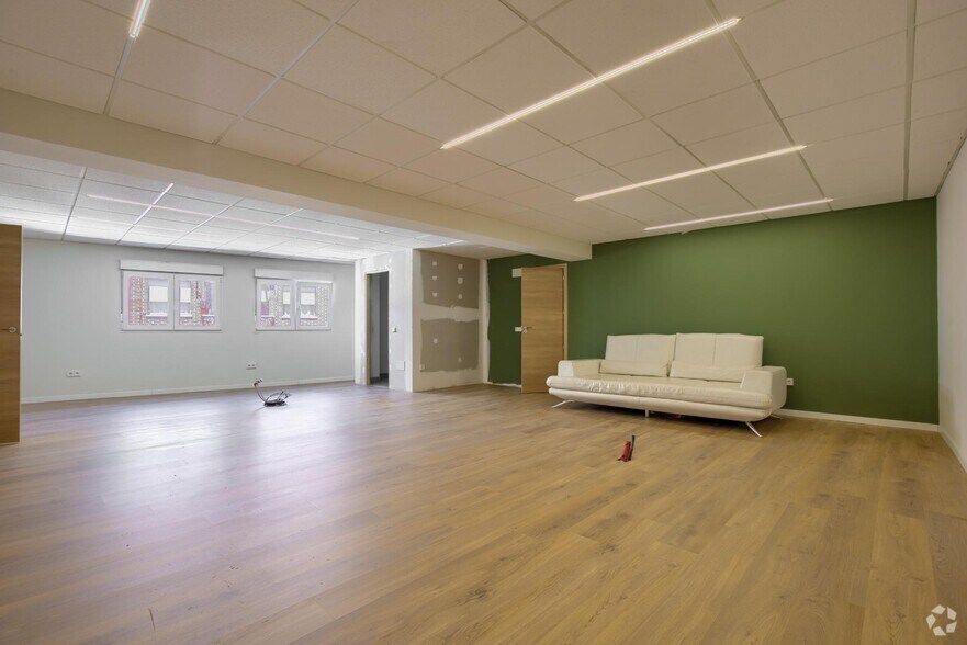 Industriel/Logistique dans Leganés, Madrid à vendre - Photo principale – Image 1 sur 6