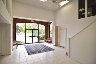 546-550 Main Rd, Tiverton, RI à louer Photo intérieure– Image 2 sur 8