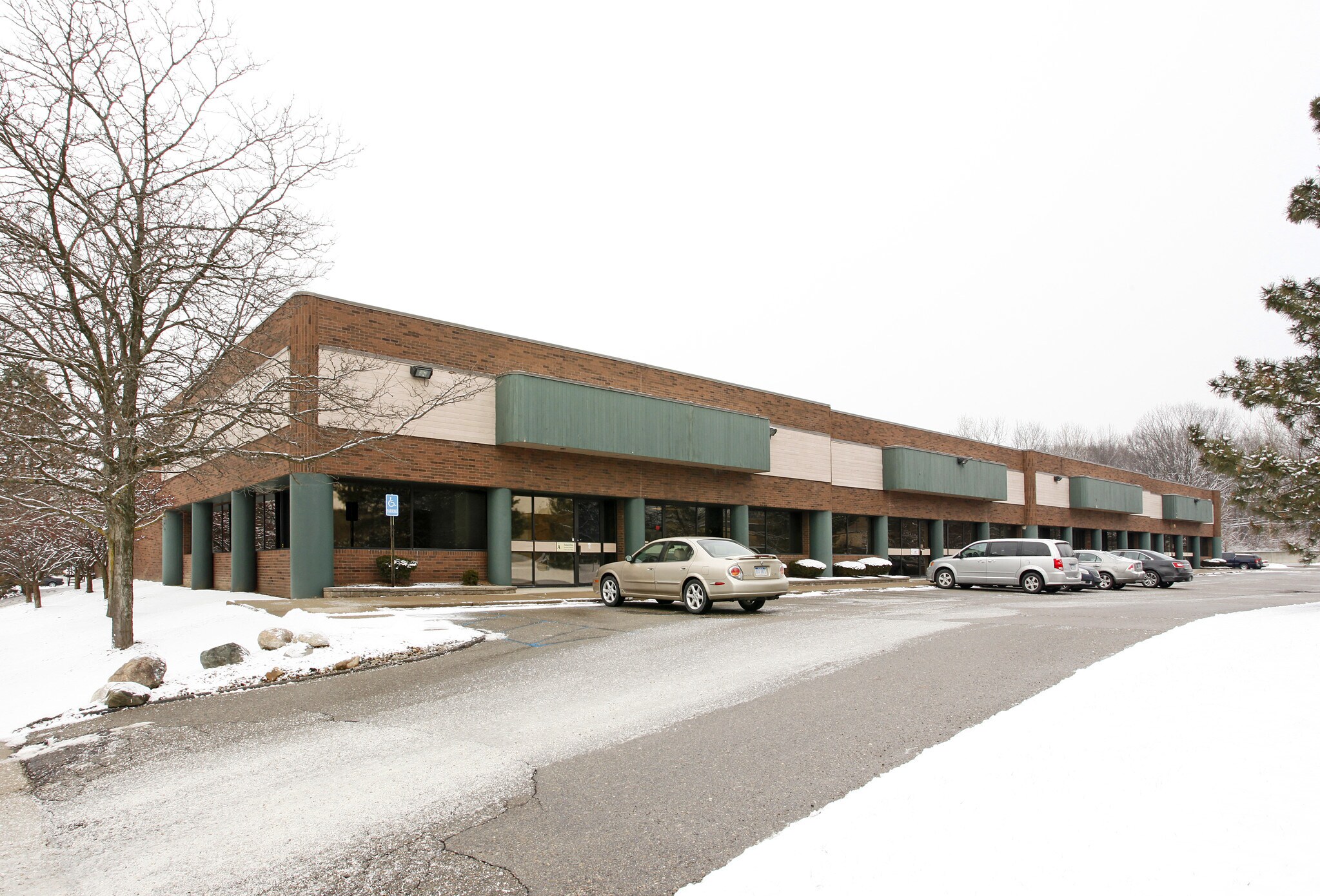 21477 Bridge St, Southfield, MI à louer Photo principale– Image 1 sur 6