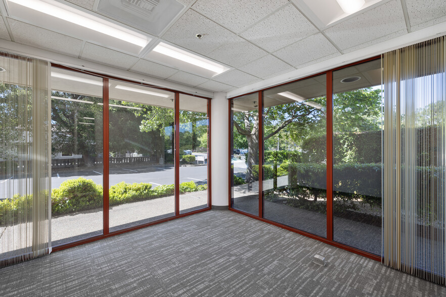 1701 Novato Blvd, Novato, CA à louer - Photo intérieure – Image 3 sur 17