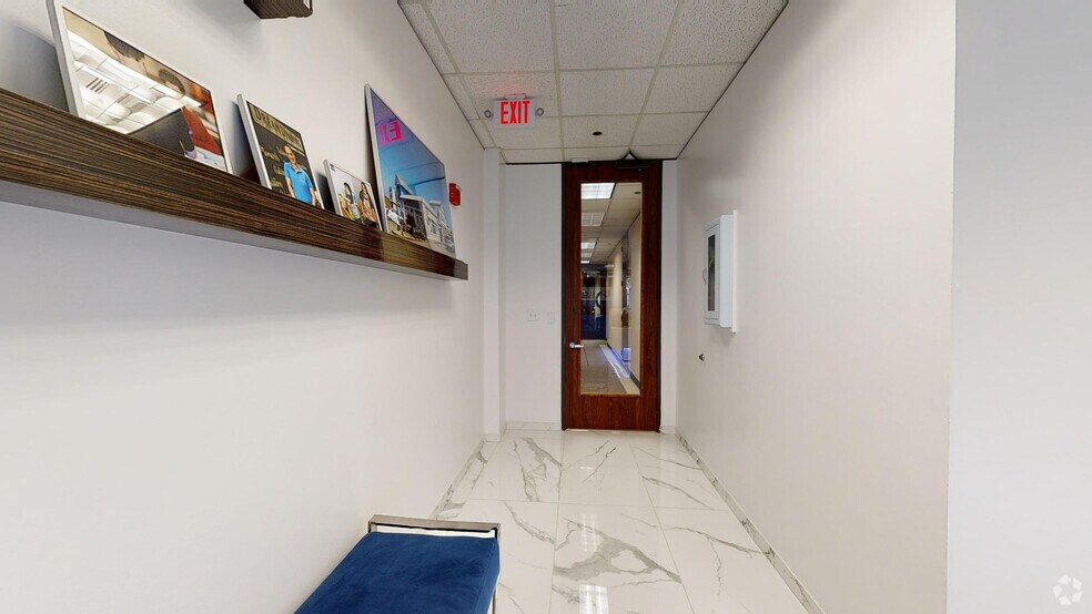 12621 Featherwood Dr, Houston, TX à louer - Numérisation 3D Matterport – Image 2 sur 22