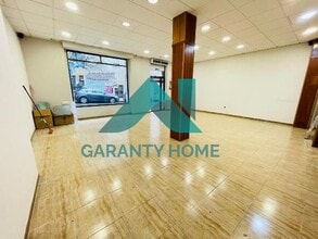 Local commercial dans Cáceres, Cáceres à louer Photo intérieure– Image 2 sur 6