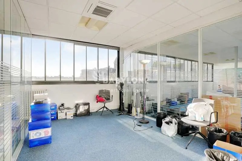 Bureau dans Paris à louer - Photo de l’immeuble – Image 3 sur 6