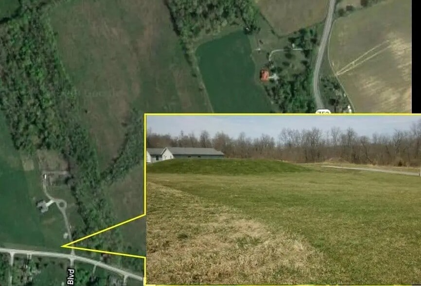 12249 N Shore Dr, Hillsboro, OH à vendre - Photo principale – Image 1 sur 1