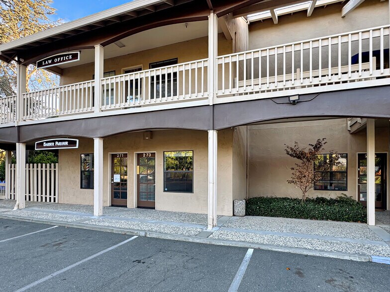 271-289 E H St, Benicia, CA à vendre - Photo de l’immeuble – Image 2 sur 12