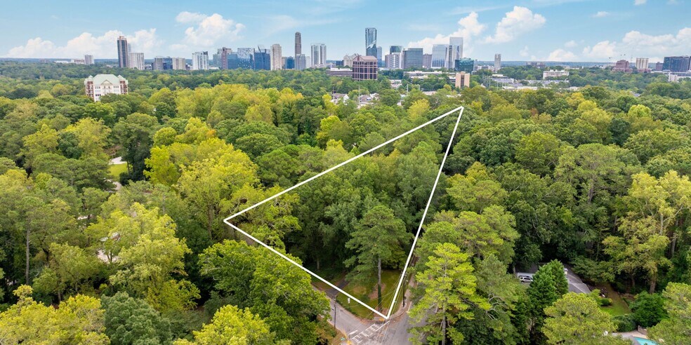 35 Putnam Cir NE, Atlanta, GA à vendre - Aérien – Image 1 sur 3
