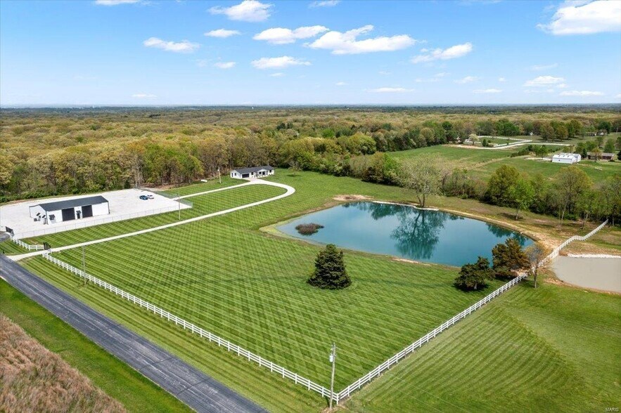 636 Schultz Ct, Foristell, MO à vendre - Aérien – Image 3 sur 37
