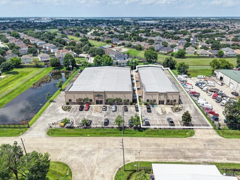 519 Rankin Park N, Houston, TX à louer - Photo de l’immeuble – Image 1 sur 7