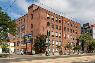 Plus de détails pour 40-46 Spadina Ave, Toronto, ON - Bureau à louer