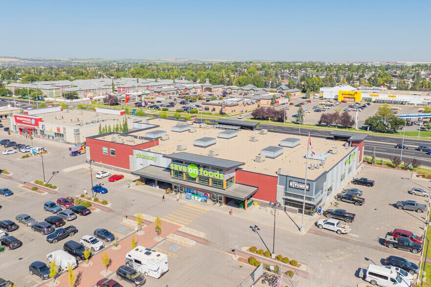 1400 Market St SE, Airdrie, AB à louer - Aérien – Image 3 sur 3