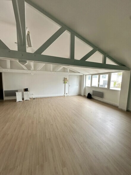 Bureau dans Angers à louer - Photo de l’immeuble – Image 1 sur 5