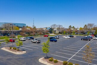 Plus de détails pour 20825 Swenson Dr, Waukesha, WI - Bureau à vendre