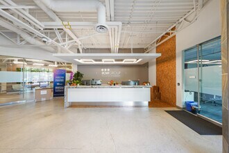 15025 Innovation Dr, San Diego, CA à louer Photo intérieure– Image 2 sur 6