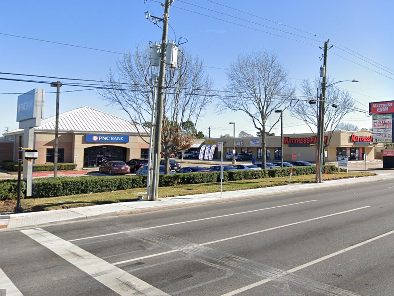 11820-11890 Westheimer Rd, Houston, TX à louer Photo de l’immeuble– Image 1 sur 7